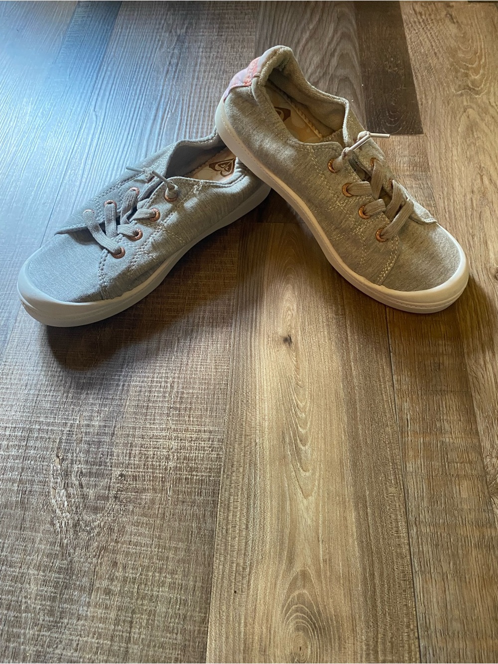 Roxy Women's Light Gray Canvas Sneakers with Pink Heel Detail